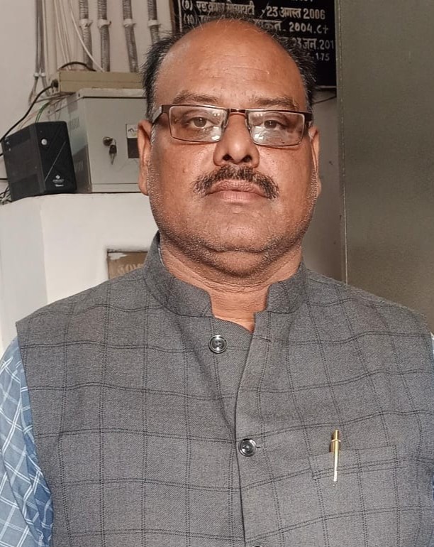 Dr. Tejprakash Pandey